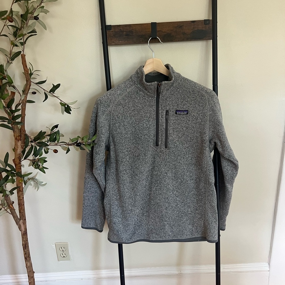 Patagonia Men's Zip-Up Sweater in Heather Gray